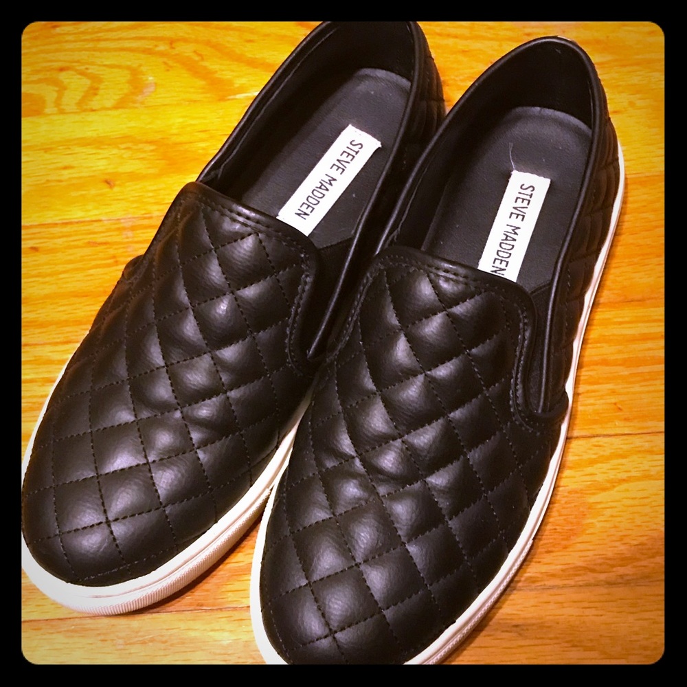 Steve Madden slip ons